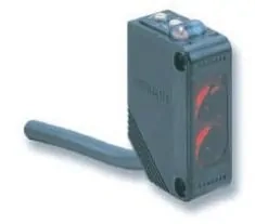 E3Z-R81 2M